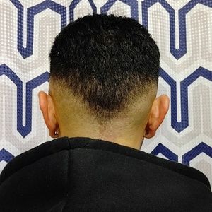 Meet your Posher, Gil